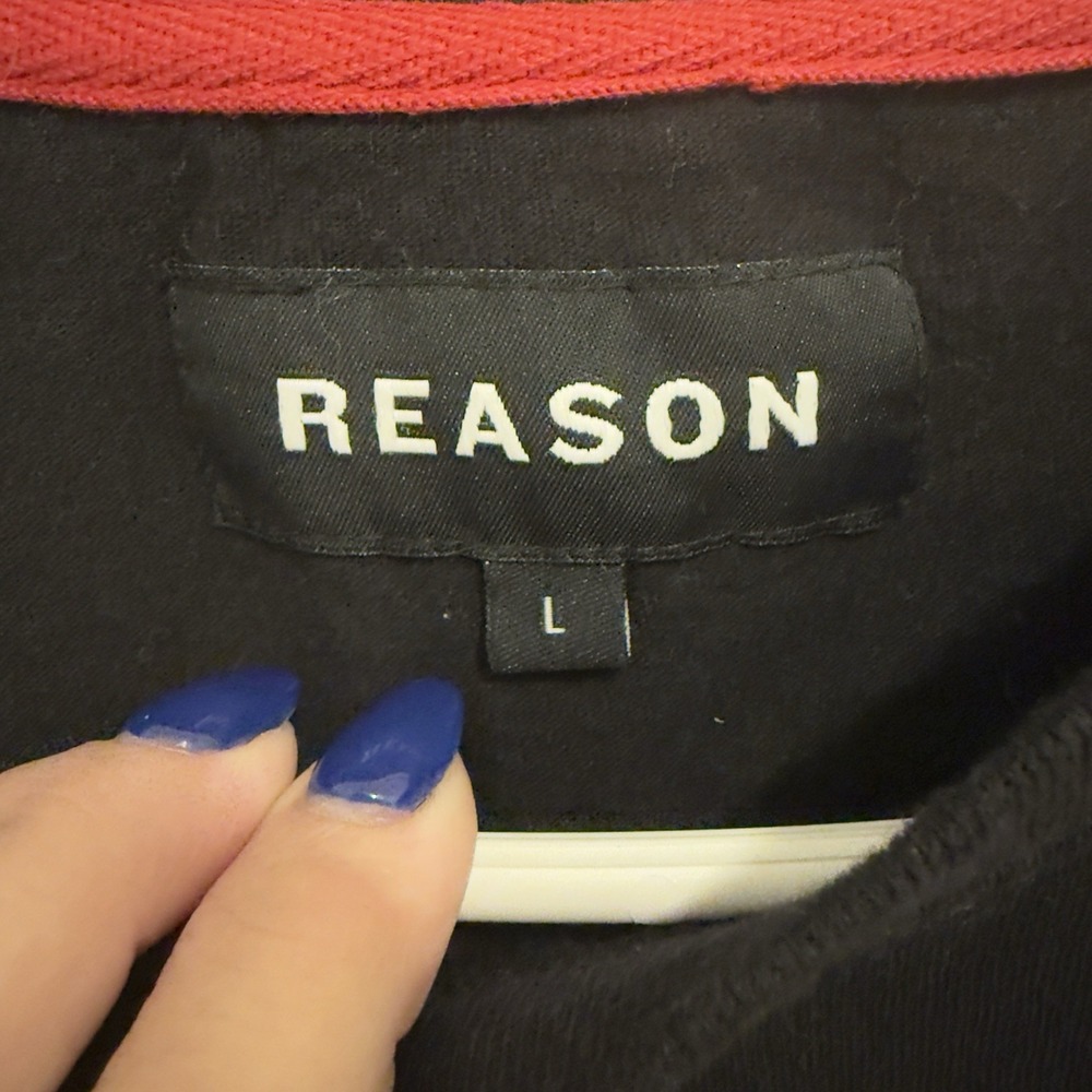 Reason Women's Black‎ Fuzzy Red Heart Tshirt Size Large - Picture 4 of 7